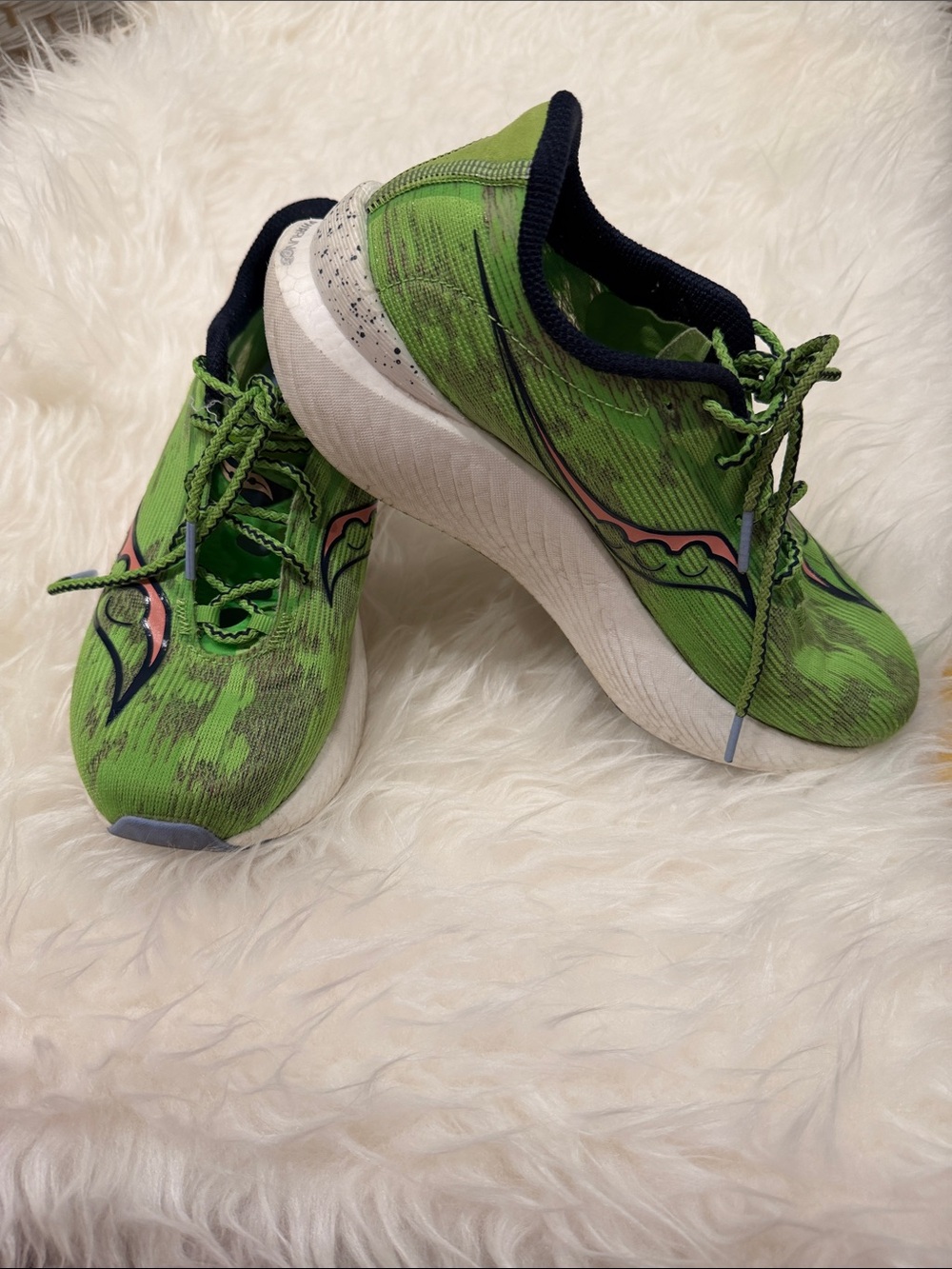Saucony Endorphin Pro 3 Invader Running shoes size 8.5